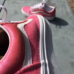 Custom vans 💗